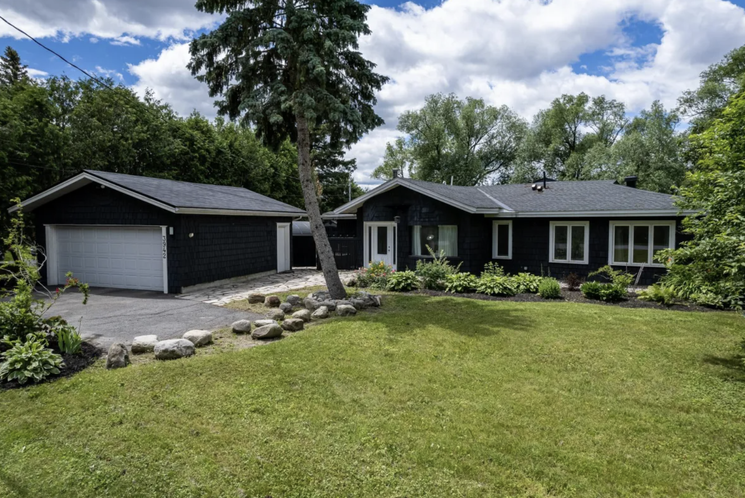 Ottawa property sold by Advantage Brokers
